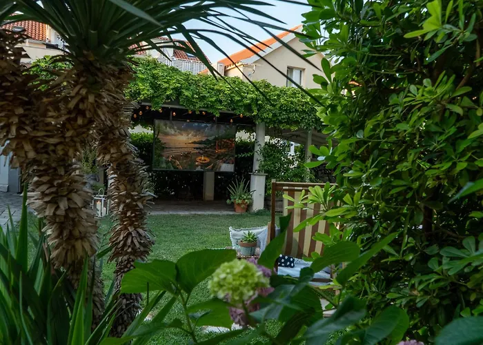 Pauletta Apartment *